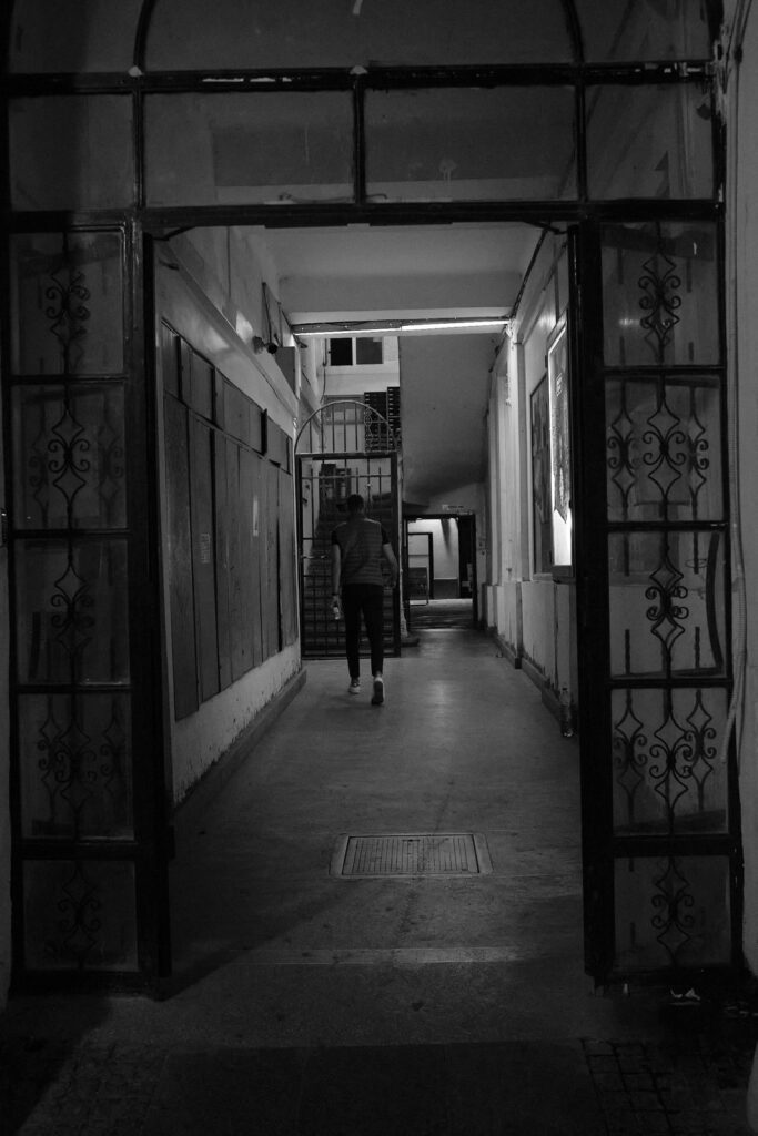Black and white doorway or window detail in Belgrade, photo 11