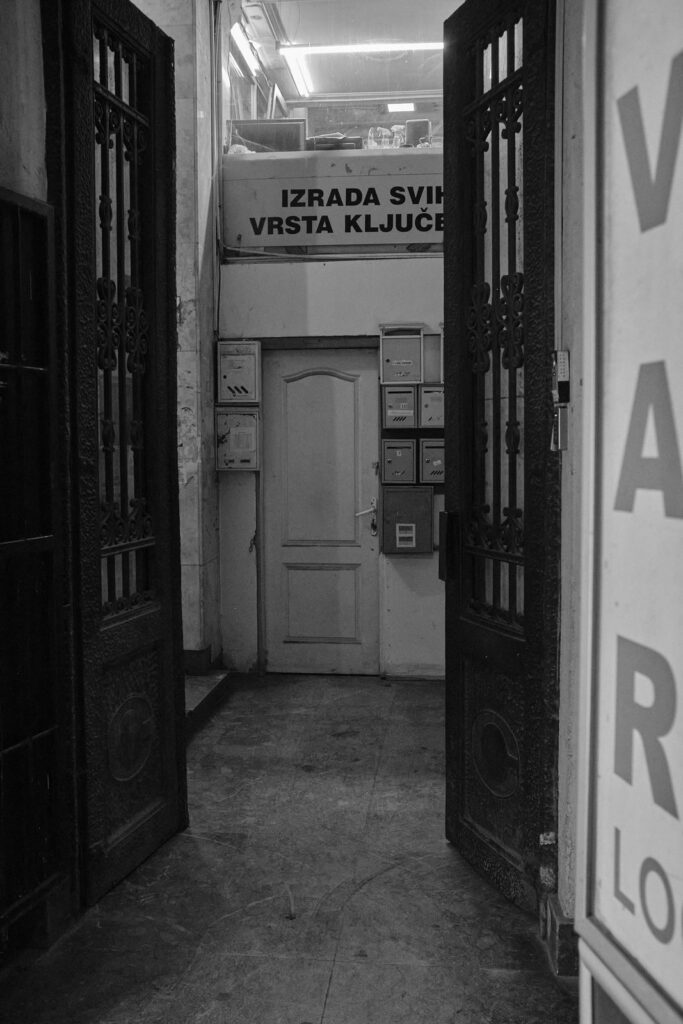 Black and white doorway or window detail in Belgrade, photo 21