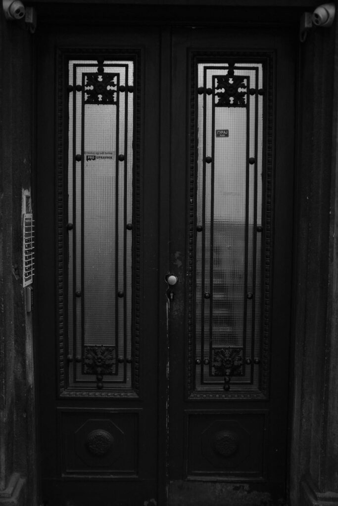 Black and white doorway or window detail in Belgrade, photo 24